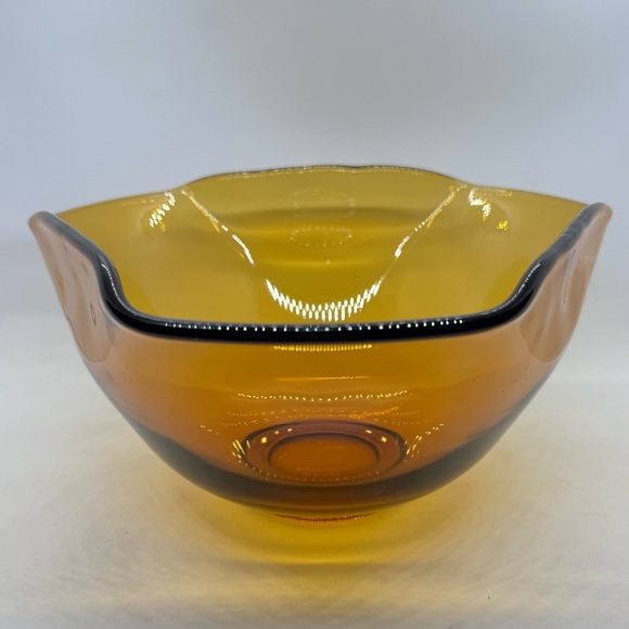 Vintage Anchor Hocking Amber Triangular Chip Bowl - Picture 3 of 8